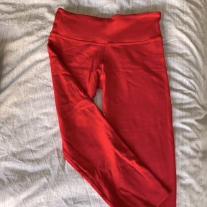 Lululemon mid-rise, crop length leggings